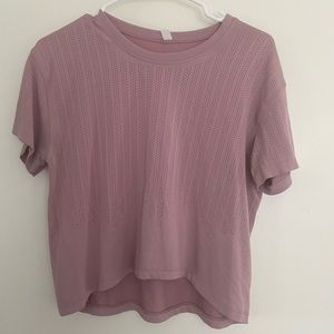 LULULEMON MEDIUM CROP TOP
